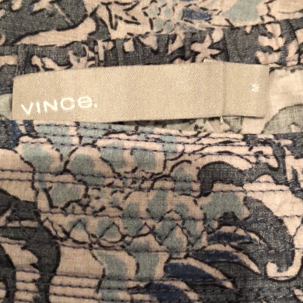 Vince Top - Picture 2 of 7